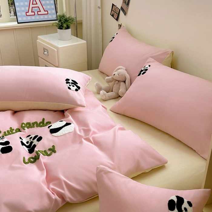 91家纺网 家纺一手货源 找家纺 迪拜家纺 2025新款加厚水洗棉四件套-熊猫 樱粉