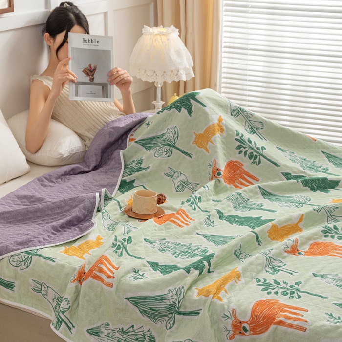 91家纺网 家纺一手货源 找家纺 乐家毛巾被（工厂自产自销） 2025新款A类全棉六层纱印花毛巾被 简笔森林