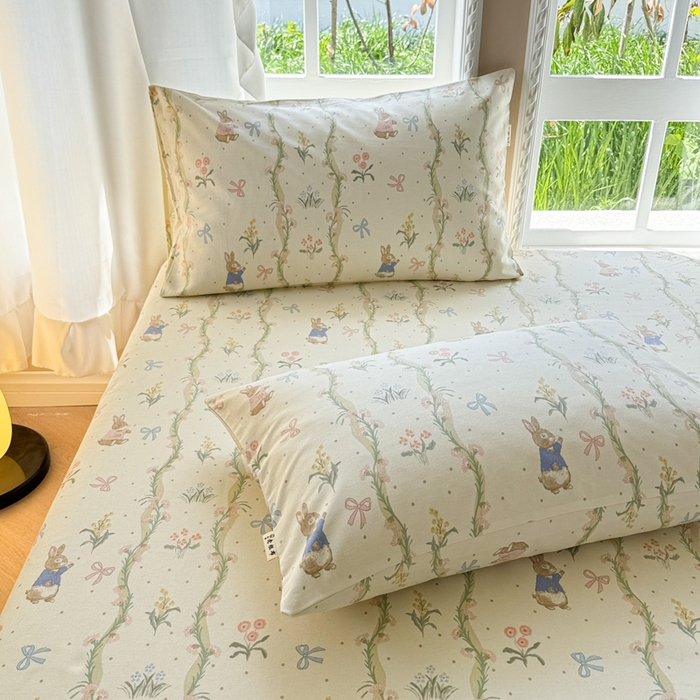 91家纺网 家纺一手货源 找家纺 2025新款老粗布三件套-床笠款 蔓藤兔