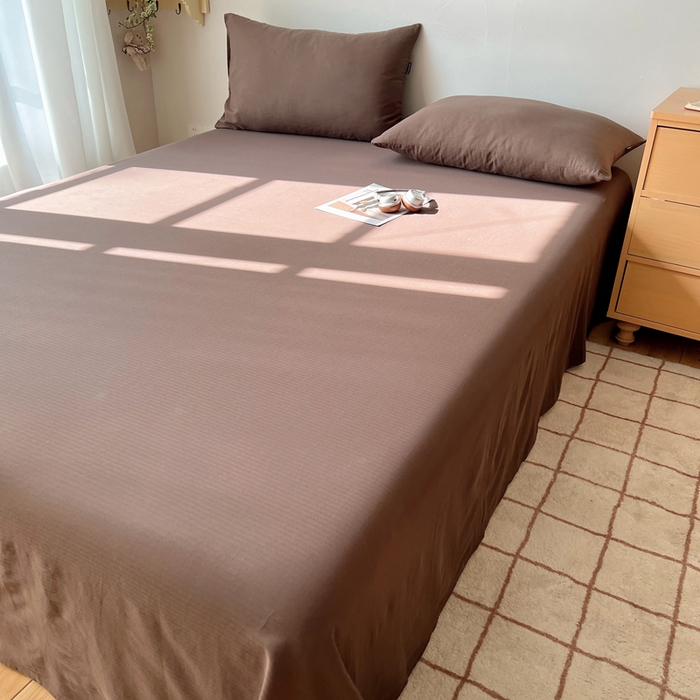 91家纺网 家纺一手货源 找家纺 蜜宿 2025新款A类全棉人字纹床单 床单：深棕