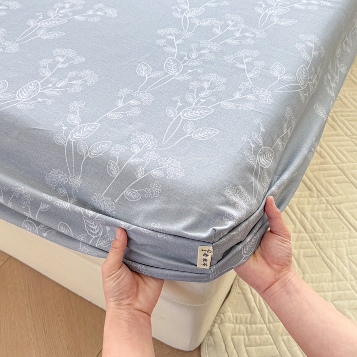 91家纺网 家纺一手货源 找家纺 2025新款老粗布三件套-床笠款 叶相思