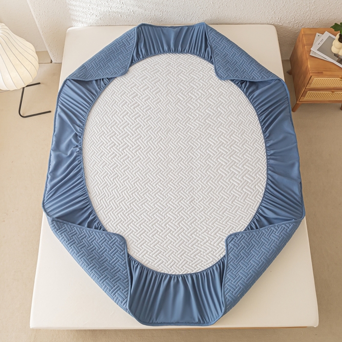 91家纺网 家纺一手货源 找家纺 欧邦 2025新款四季款纯色水洗棉夹棉床笠床垫保护罩-场景一 条格-宝蓝