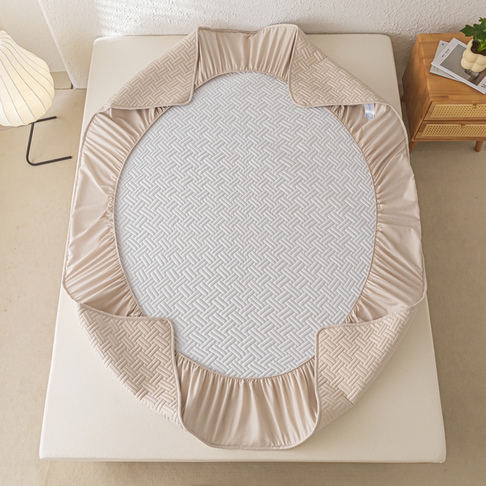 91家纺网 家纺一手货源 找家纺 欧邦 2025新款四季款纯色水洗棉夹棉床笠床垫保护罩-场景一 条格-卡其