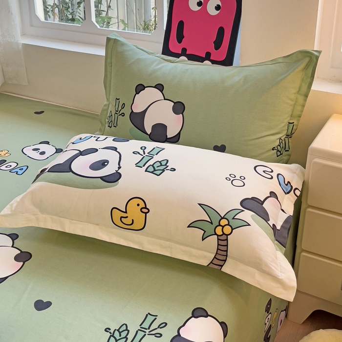 91家纺网 家纺一手货源 找家纺 依庭 2025新款全棉印花花卉款四件套单品系列-单枕套 熊猫戏水