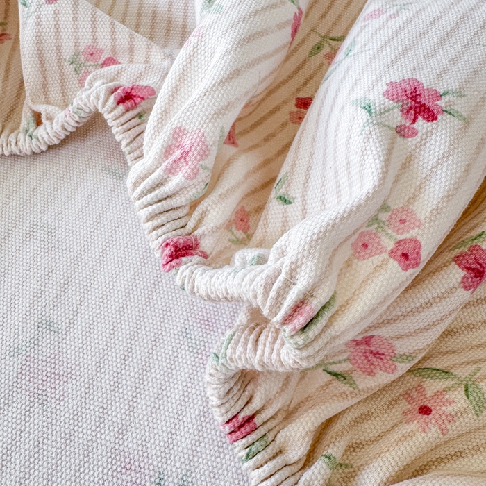 91家纺网 家纺一手货源 找家纺 2025新款老粗布三件套-床笠款 花遇