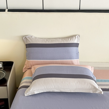 91家纺网 家纺一手货源 找家纺 （总）依庭 2025新款全棉印花花卉款四件套单品系列-单枕套