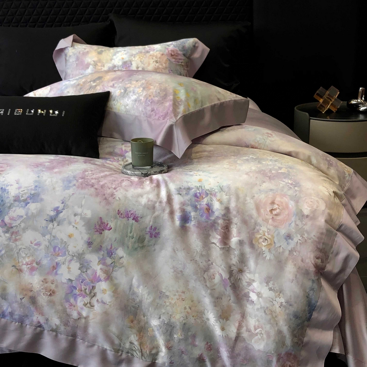 91家纺网 家纺一手货源 找家纺 2025新款高支高密长绒棉专版数码印花双拼系列四件套-卡梅伦【券后不低于378】 棉沐苒-紫