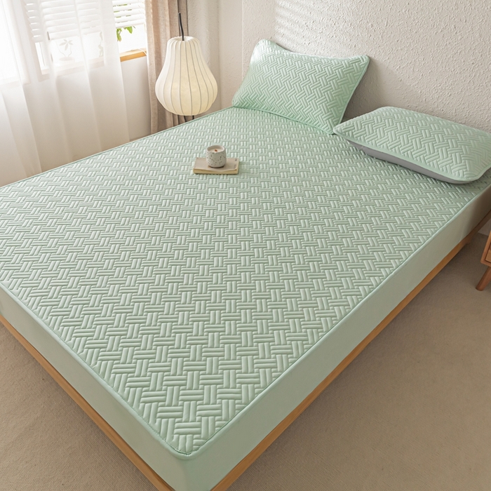 91家纺网 家纺一手货源 找家纺 欧邦 2025新款四季款纯色水洗棉夹棉床笠床垫保护罩-场景一 条格-水绿