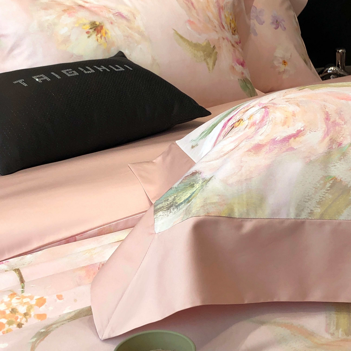 91家纺网 家纺一手货源 找家纺 2025年高支高密长绒棉专版活性数码印花系列四件套【券后控价——券后不低于378】 莉安娜-粉