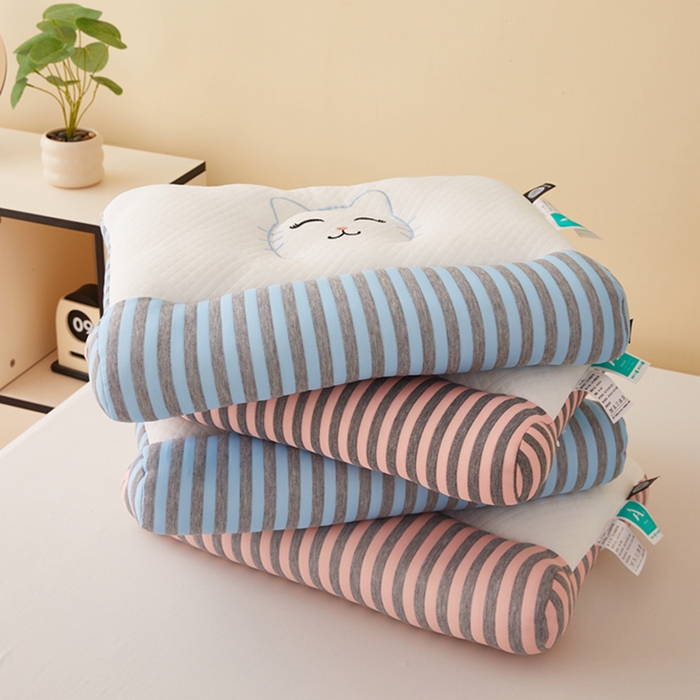 91家纺网 家纺一手货源 找家纺 （总）幸运草 2025新款针织可爱猫耳朵反牵引颈椎枕头  学生宿舍枕芯