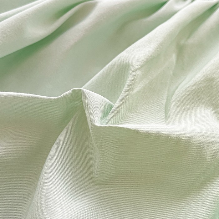 91家纺网 家纺一手货源 找家纺 欧邦 2025新款四季款纯色水洗棉夹棉床笠床垫保护罩-场景二 条格-浅绿