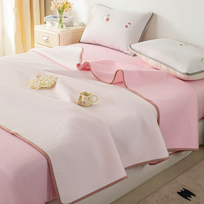 91家纺网 家纺一手货源 找家纺 梦初语 2025新款A类华夫格冰豆豆夏被子针织提花凉感夏凉被单双人空调被可机水洗 浪漫粉