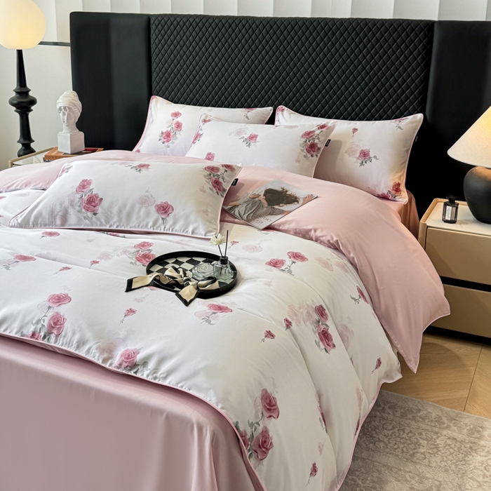 91家纺网 家纺一手货源 找家纺 芊寻家居 2025春夏新款50支莱赛尔天丝贡缎数码印花麻绳款四件套高端礼盒 玫瑰雅韵