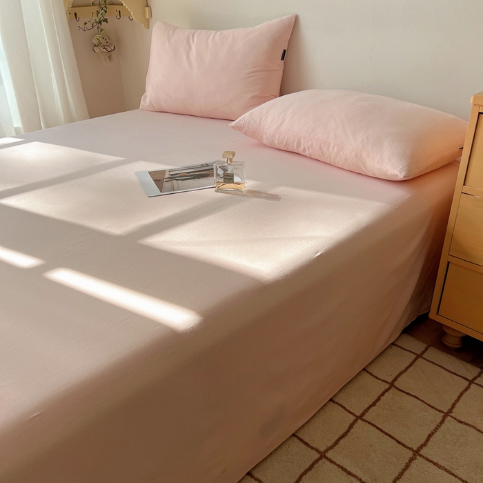 91家纺网 家纺一手货源 找家纺 蜜宿 2025新款A类全棉人字纹床单 床单：樱粉