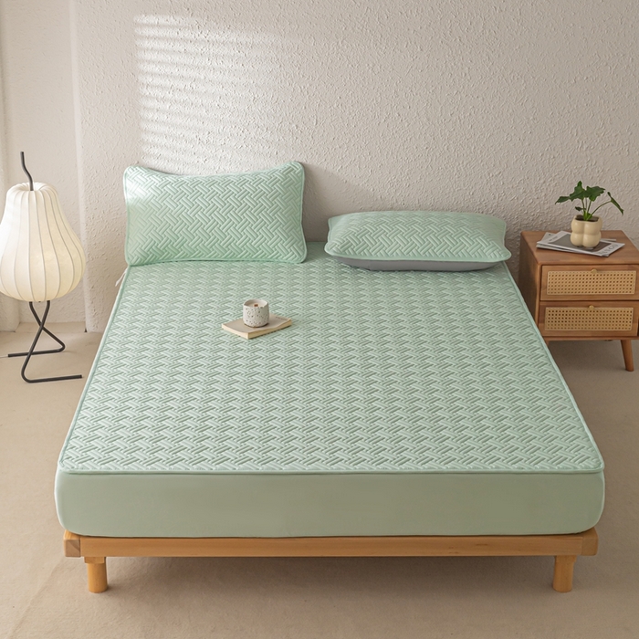 91家纺网 家纺一手货源 找家纺 欧邦 2025新款四季款纯色水洗棉夹棉床笠床垫保护罩-场景一 条格-水绿