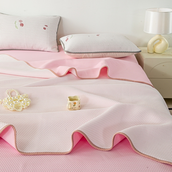 91家纺网 家纺一手货源 找家纺 梦初语 2025新款A类华夫格冰豆豆夏被子针织提花凉感夏凉被单双人空调被可机水洗 浪漫粉