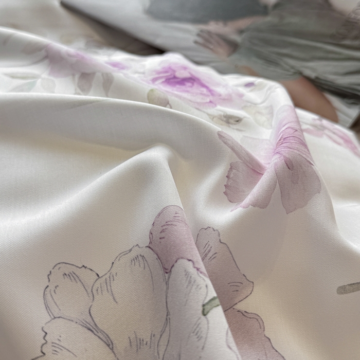 91家纺网 家纺一手货源 找家纺 芊寻家居 2025春夏新款50支莱赛尔天丝贡缎数码印花麻绳款四件套高端礼盒 春晓紫