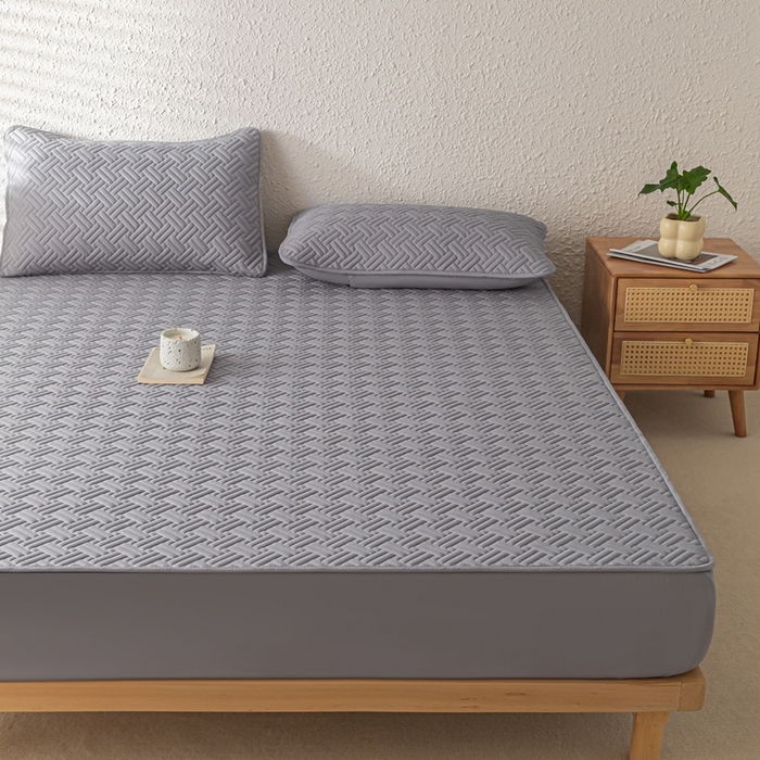 91家纺网 家纺一手货源 找家纺 欧邦 2025新款四季款纯色水洗棉夹棉床笠床垫保护罩-场景一 条格-中灰