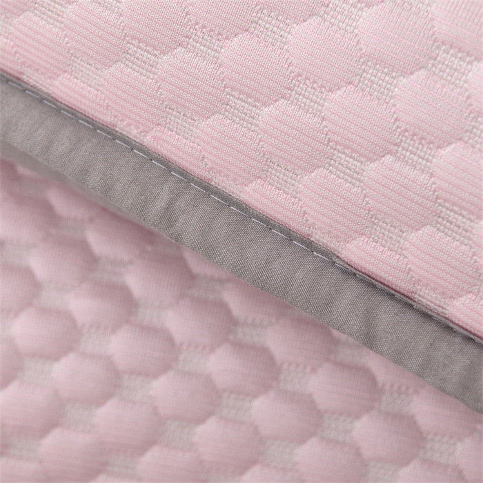 91家纺网 家纺一手货源 找家纺 大熊枕芯 2025新款冰豆豆凉感隔脏枕套 冰豆豆枕套-粉