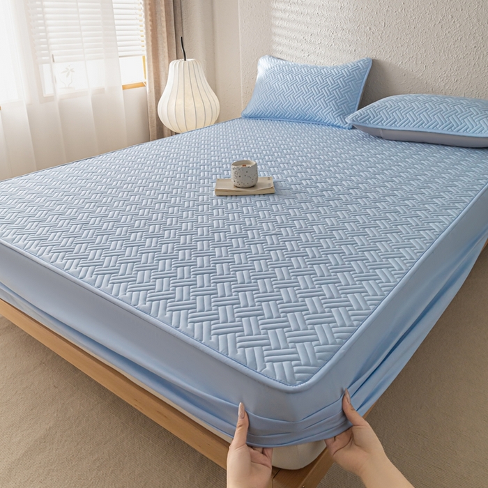 91家纺网 家纺一手货源 找家纺 欧邦 2025新款四季款纯色水洗棉夹棉床笠床垫保护罩-场景一 条格-天蓝
