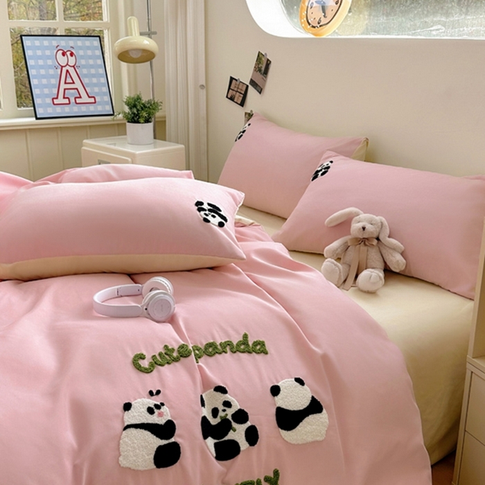 91家纺网 家纺一手货源 找家纺 迪拜家纺 2025新款加厚水洗棉四件套-熊猫 樱粉