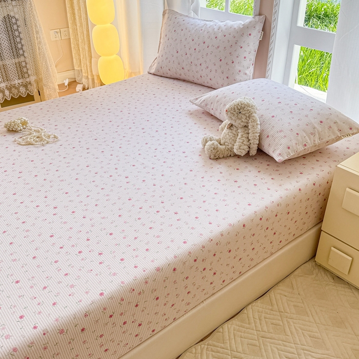 91家纺网 家纺一手货源 找家纺 2025新款老粗布三件套-床笠款 花遇