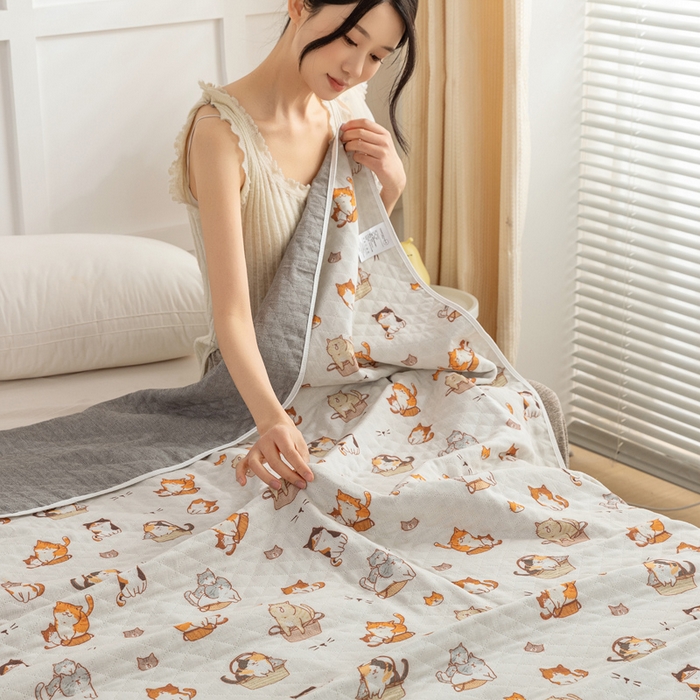 91家纺网 家纺一手货源 找家纺 乐家毛巾被（工厂自产自销） 2025新款A类全棉六层纱印花毛巾被 卡通狗狗