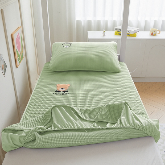 91家纺网 家纺一手货源 找家纺 （总）爱思凯家纺 2025新款【学生】PE凉感床笠款冰豆豆软席凉席席子-瑞宝熊