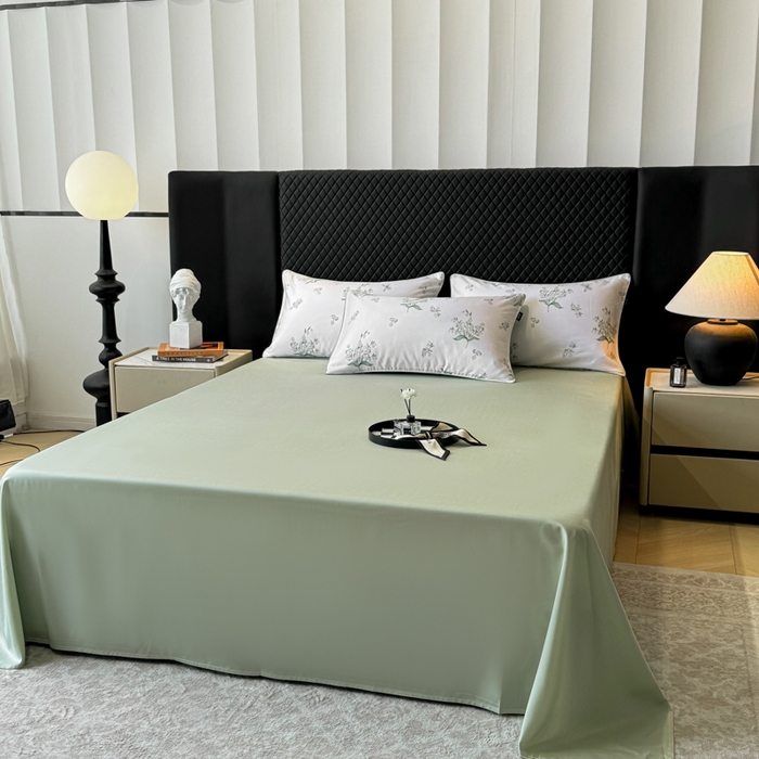 91家纺网 家纺一手货源 找家纺 芊寻家居 2025春夏新款50支莱赛尔天丝贡缎数码印花麻绳款四件套高端礼盒 铃兰花语绿