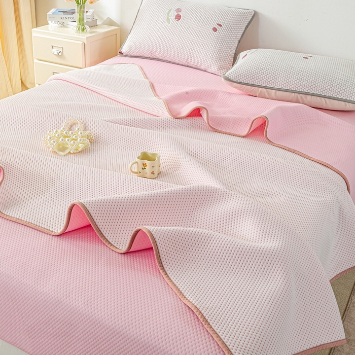 91家纺网 家纺一手货源 找家纺 梦初语 2025新款A类华夫格冰豆豆夏被子针织提花凉感夏凉被单双人空调被可机水洗 浪漫粉