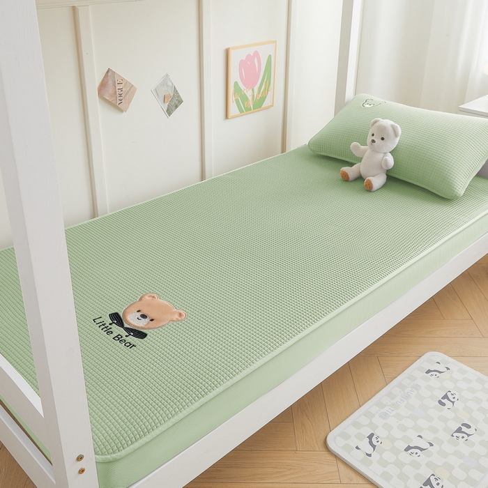 91家纺网 家纺一手货源 找家纺 （总）爱思凯家纺 2025新款【学生】PE凉感床笠款冰豆豆软席凉席席子-瑞宝熊