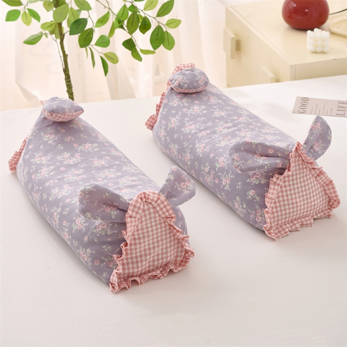 91家纺网 家纺一手货源 找家纺 大熊枕芯 2025新款田园风全棉印花双层纱萌趣兔子三角荞麦护颈枕枕头枕芯 田园兔三角枕-紫50*15*15cm/只