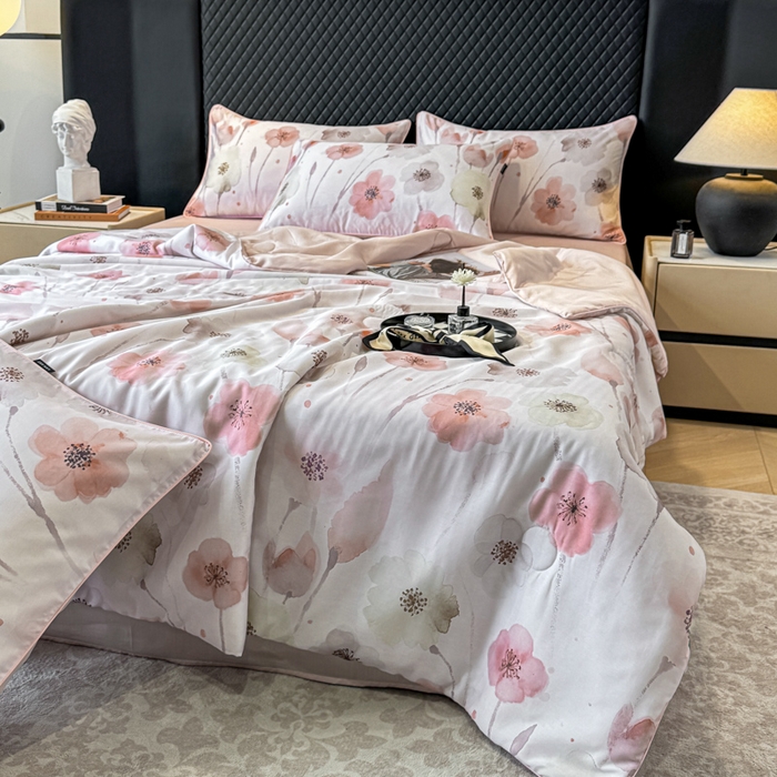 91家纺网 家纺一手货源 找家纺 芊寻家居 2025春夏新款50支莱赛尔天丝贡缎数码印花麻绳款四件套高端礼盒 花仙子粉