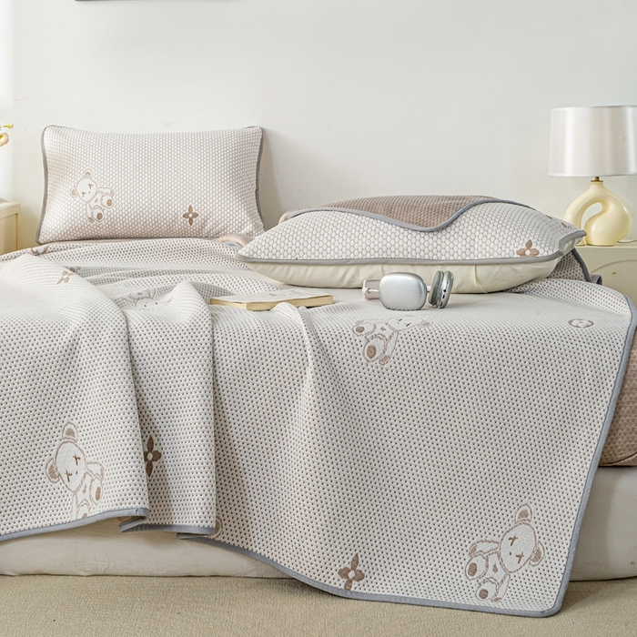 91家纺网 家纺一手货源 找家纺 梦初语 2025新款A类华夫格冰豆豆夏被子针织提花凉感夏凉被单双人空调被可机水洗 轻奢小熊-棕