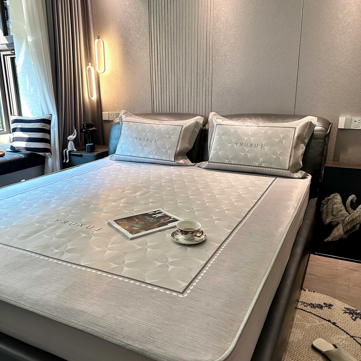 91家纺网 家纺一手货源 找家纺 JUICY 橘滋家纺 2025新款夏日高端轻奢数码冰丝奢简高级凉席床笠 伯爵