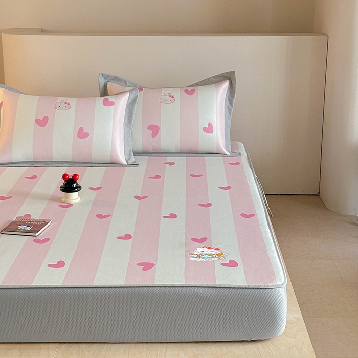 91家纺网 家纺一手货源 找家纺 Sweet dreams甜梦 2025新款母婴级7A抗菌养生冰藤席席子凉席-影棚2床笠款 蛋糕猫猫