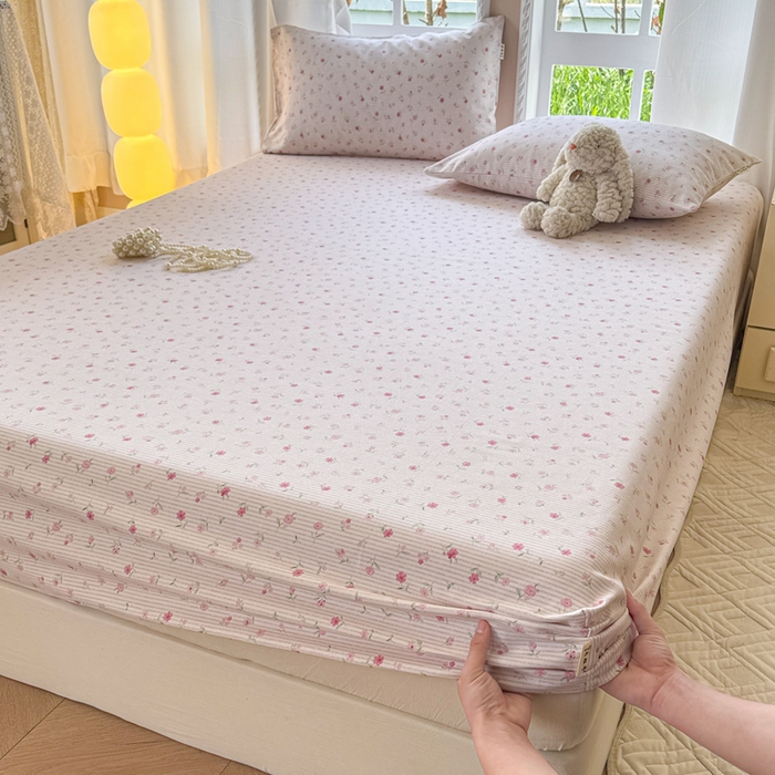 91家纺网 家纺一手货源 找家纺 2025新款老粗布三件套-床笠款 花遇