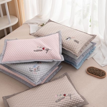 91家纺网 家纺一手货源 找家纺 （总）仁宇枕业 2025新款新品夏季凉豆豆熬夜枕系列荞麦枕头枕芯