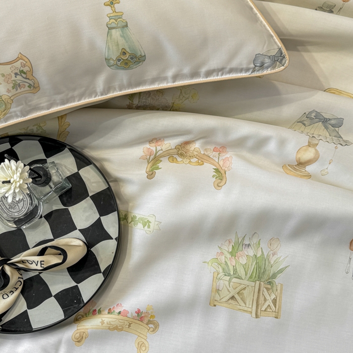 91家纺网 家纺一手货源 找家纺 芊寻家居 2025春夏新款50支莱赛尔天丝贡缎数码印花麻绳款四件套高端礼盒 洛丽塔米