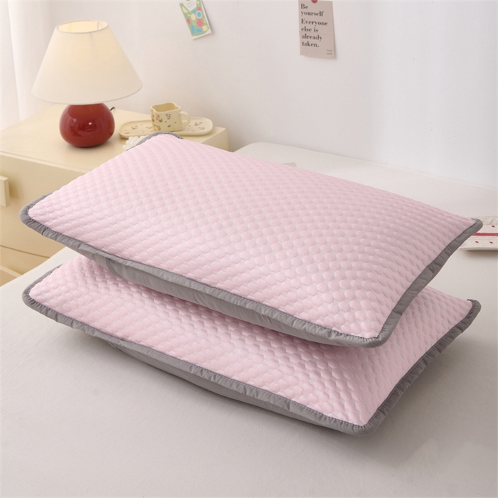 91家纺网 家纺一手货源 找家纺 大熊枕芯 2025新款冰豆豆凉感隔脏枕套 冰豆豆枕套-粉