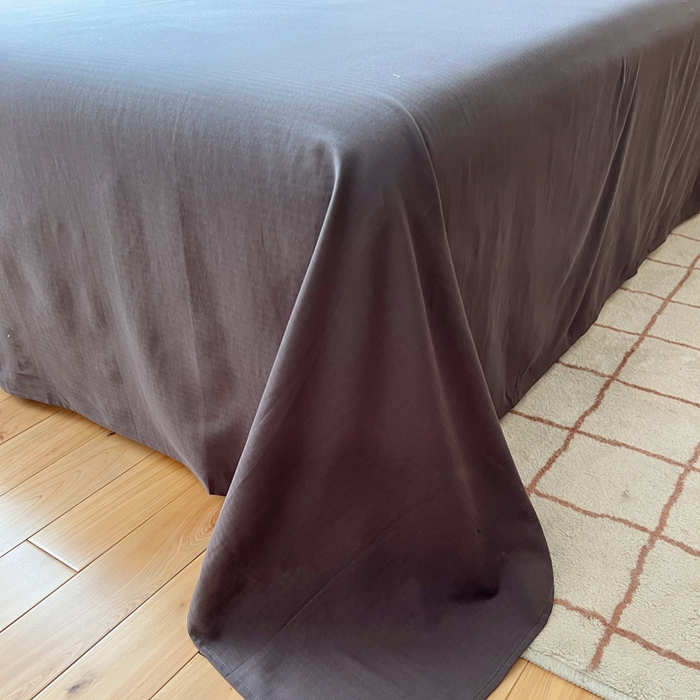 91家纺网 家纺一手货源 找家纺 蜜宿 2025新款A类全棉人字纹床单 床单：炭灰