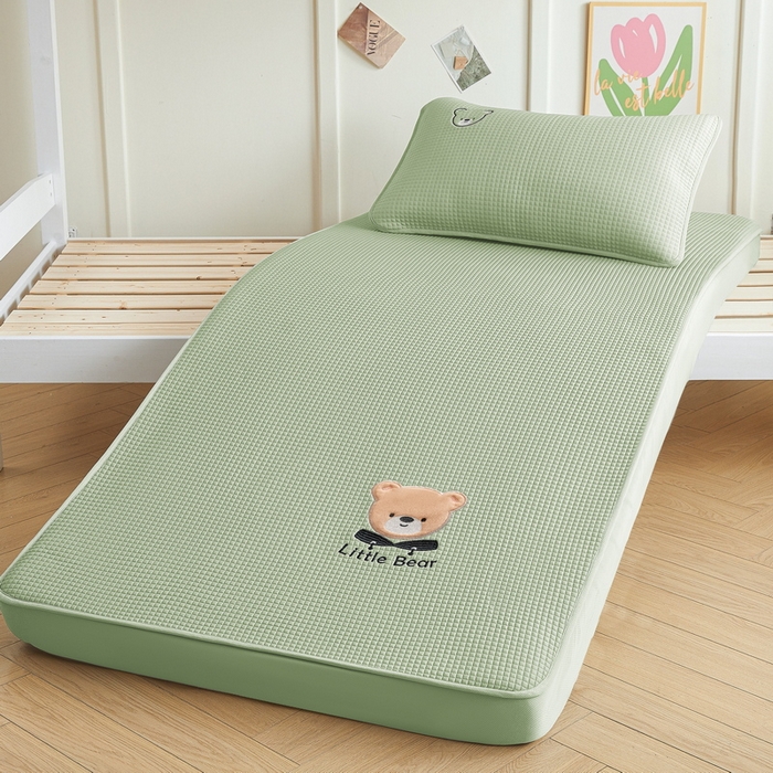 91家纺网 家纺一手货源 找家纺 （总）爱思凯家纺 2025新款【学生】PE凉感床笠款冰豆豆软席凉席席子-瑞宝熊