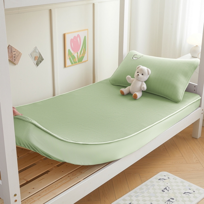 91家纺网 家纺一手货源 找家纺 （总）爱思凯家纺 2025新款【学生】PE凉感床笠款冰豆豆软席凉席席子-瑞宝熊