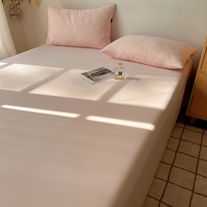 91家纺网 家纺一手货源 找家纺 蜜宿 2025新款A类全棉人字纹床单 床单：樱粉