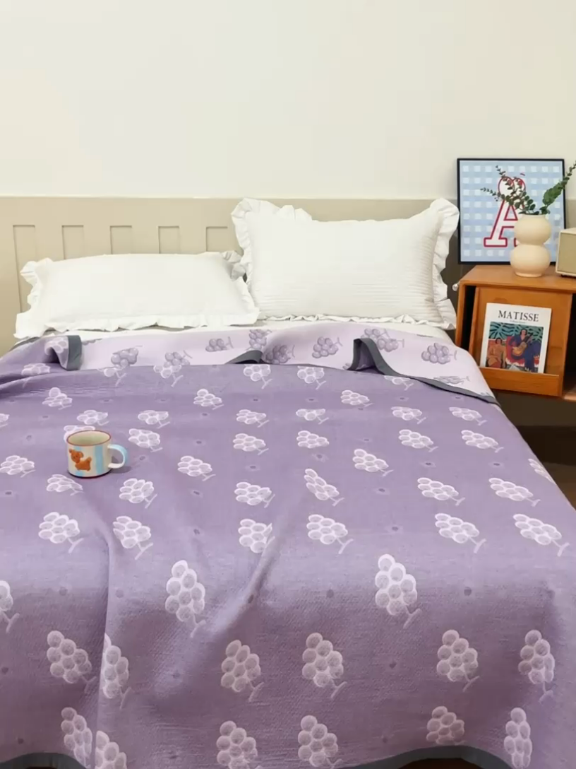 91家纺网 家纺一手货源 找家纺 2025新款A类纯棉针织三层纱提花多功能毯 紫色-葡萄