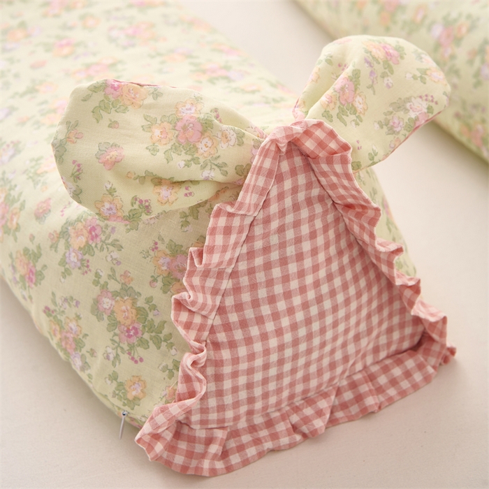 91家纺网 家纺一手货源 找家纺 大熊枕芯 2025新款田园风全棉印花双层纱萌趣兔子三角荞麦护颈枕枕头枕芯 田园土三角枕-浅黄50*15*15cm/只