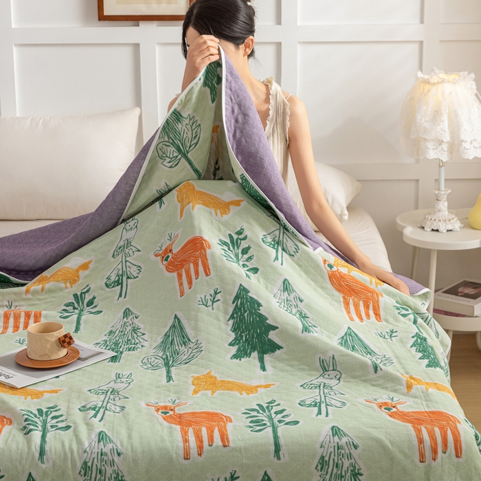 91家纺网 家纺一手货源 找家纺 乐家毛巾被（工厂自产自销） 2025新款A类全棉六层纱印花毛巾被 简笔森林