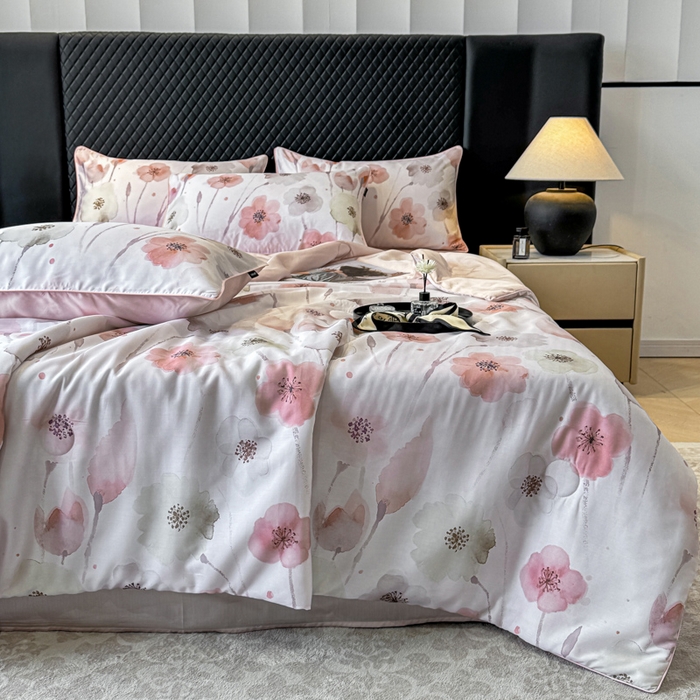 91家纺网 家纺一手货源 找家纺 芊寻家居 2025春夏新款50支莱赛尔天丝贡缎数码印花麻绳款四件套高端礼盒 花仙子粉