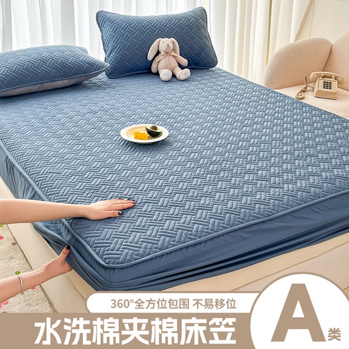 91家纺网 家纺一手货源 找家纺 欧邦 2025新款四季款纯色水洗棉夹棉床笠床垫保护罩-场景二 条格-藏蓝