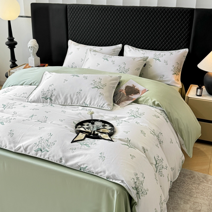 91家纺网 家纺一手货源 找家纺 芊寻家居 2025春夏新款50支莱赛尔天丝贡缎数码印花麻绳款四件套高端礼盒 铃兰花语绿